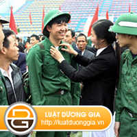 co-duoc-hoan-nghia-vu-quan-su-khi-moi-lay-vo-va-ba-noi-da-gia-yeu-khong-