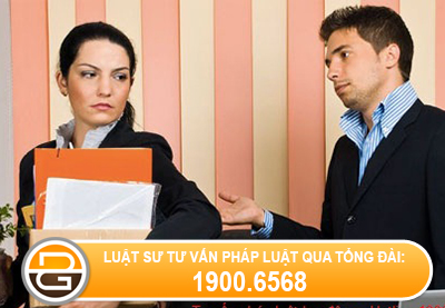nghi-viec-khi-cong-ty-chuyen-dia-diem-xa-co-duoc-den-bu-gi-khong-