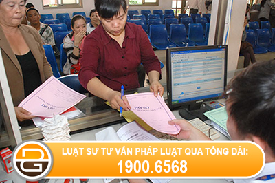 quang-cao-gan-tren-cong-trinh-da-xay-dung-la-nha-o-cua-ho-gia-dinh