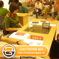 Sử dụng chứng minh thư giả