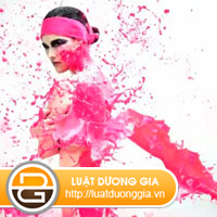 Xử phạt đối với hành vi tạt nước sơn vào người