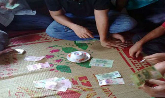 Cho người khác vào nhà mình đánh bạc có bị truy cứu hình sự?