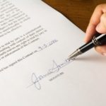 Quy định thẩm quyền ký tên, ký thay trên văn bản hành chính