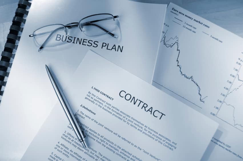 Hợp đồng kinh doanh là gì? Quy định về hợp đồng trong kinh doanh?