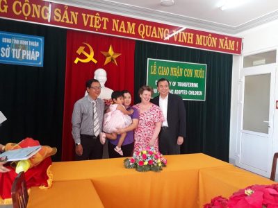 mau-bien-ban-giao-nhan-con-nuoi-va-huong-dan-soan-thao-chi-tiet-nhat