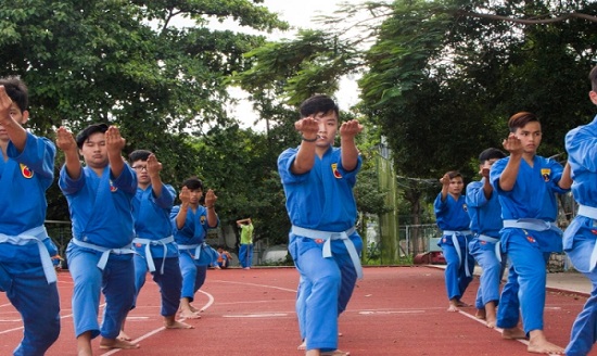 Trường IVS là trường gì? Học phí nội trú? Học có tốt không?