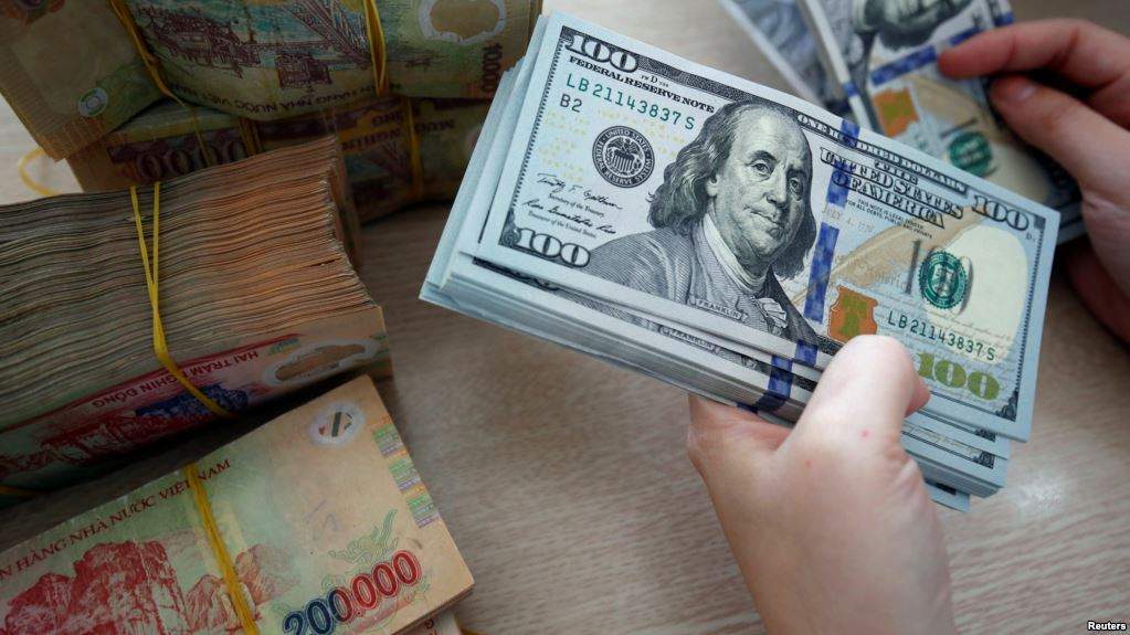 5 đô la Mỹ đổi được bao nhiêu tiền Việt Nam tại các ngân hàng?
