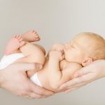 Đảng viên nhận nuôi con nuôi có vi phạm sinh con thứ ba?