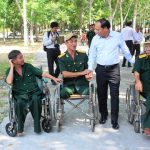 Thương binh, bệnh binh được nhận nuôi con nuôi không?