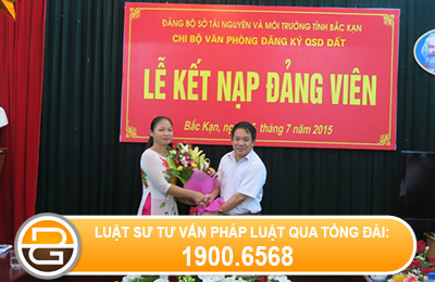 ong-noi-di-tu-chau-co-duoc-ket-nap-dang-khong-