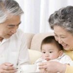 Tội ngược đãi hoặc hành hạ ông bà, cha mẹ, vợ chồng, con, cháu hoặc người có công nuôi dưỡng mình