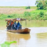 Tội giao cho người không đủ điều kiện điều khiển phương tiện giao thông đường thủy